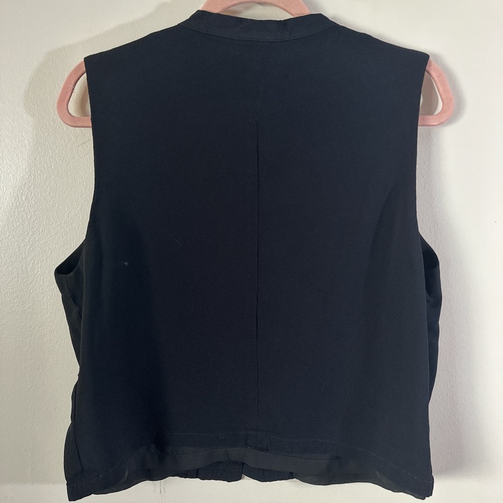Embroidery button down - Picture 3 of 4